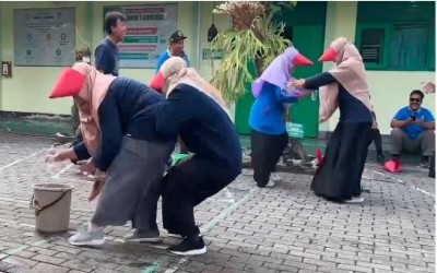 Guru dan Siswa Kompak dalam Lomba Penuh Canda Tawa